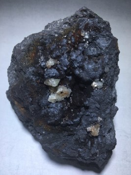 mg-anglesite-coronadite-420gm-a